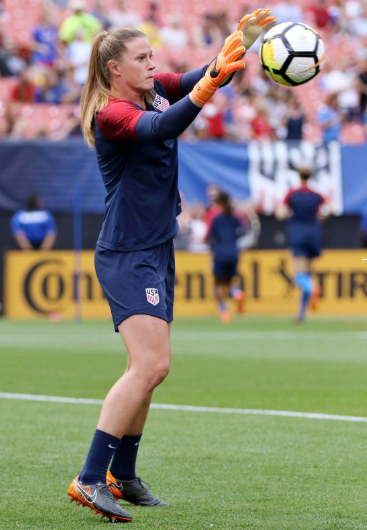 Alyssa Naeher’s last step on the pitch