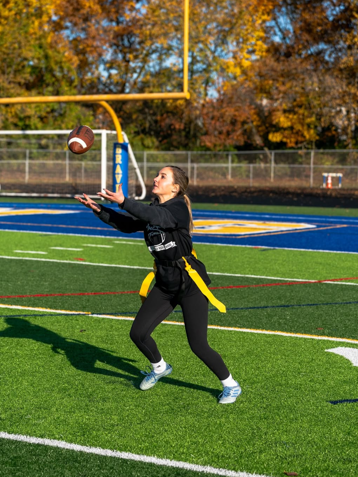 Evie H. '26 catches ball during the championship round.